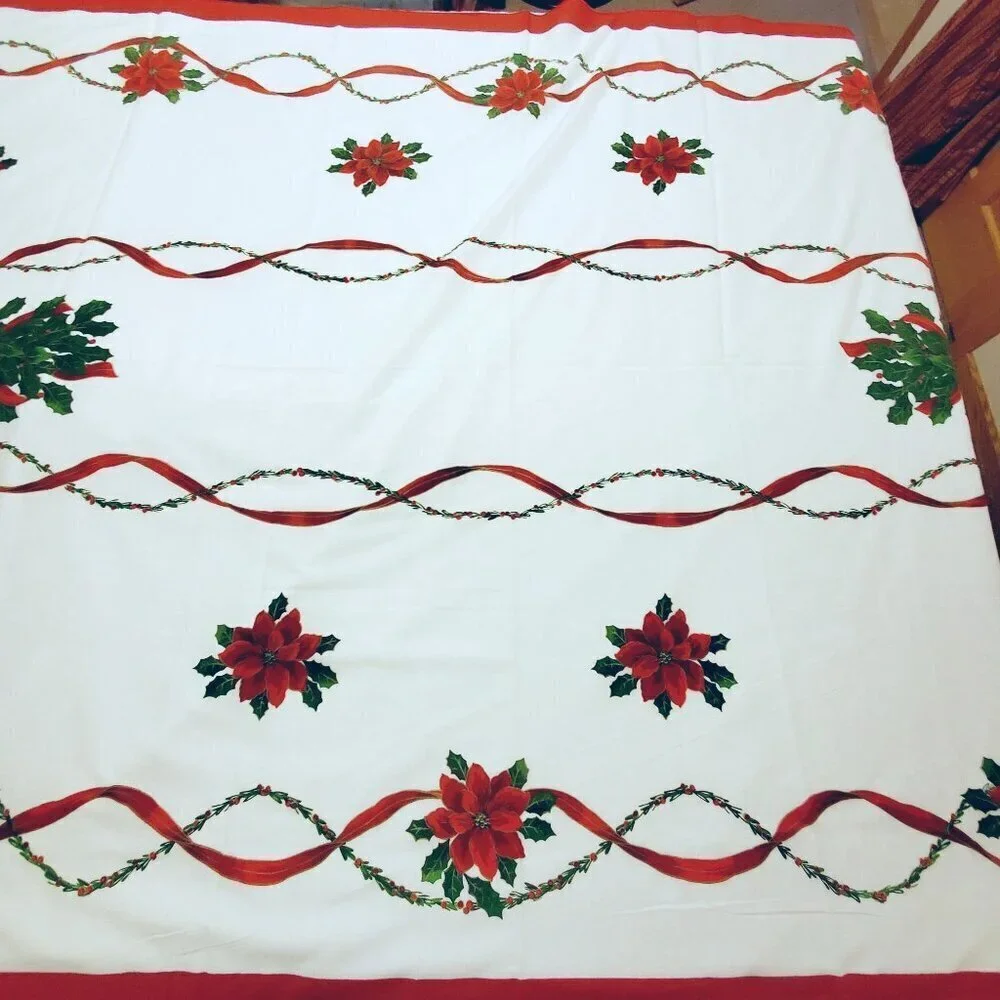 Christmas Holiday Tablecloth With Poinsettia Design 102